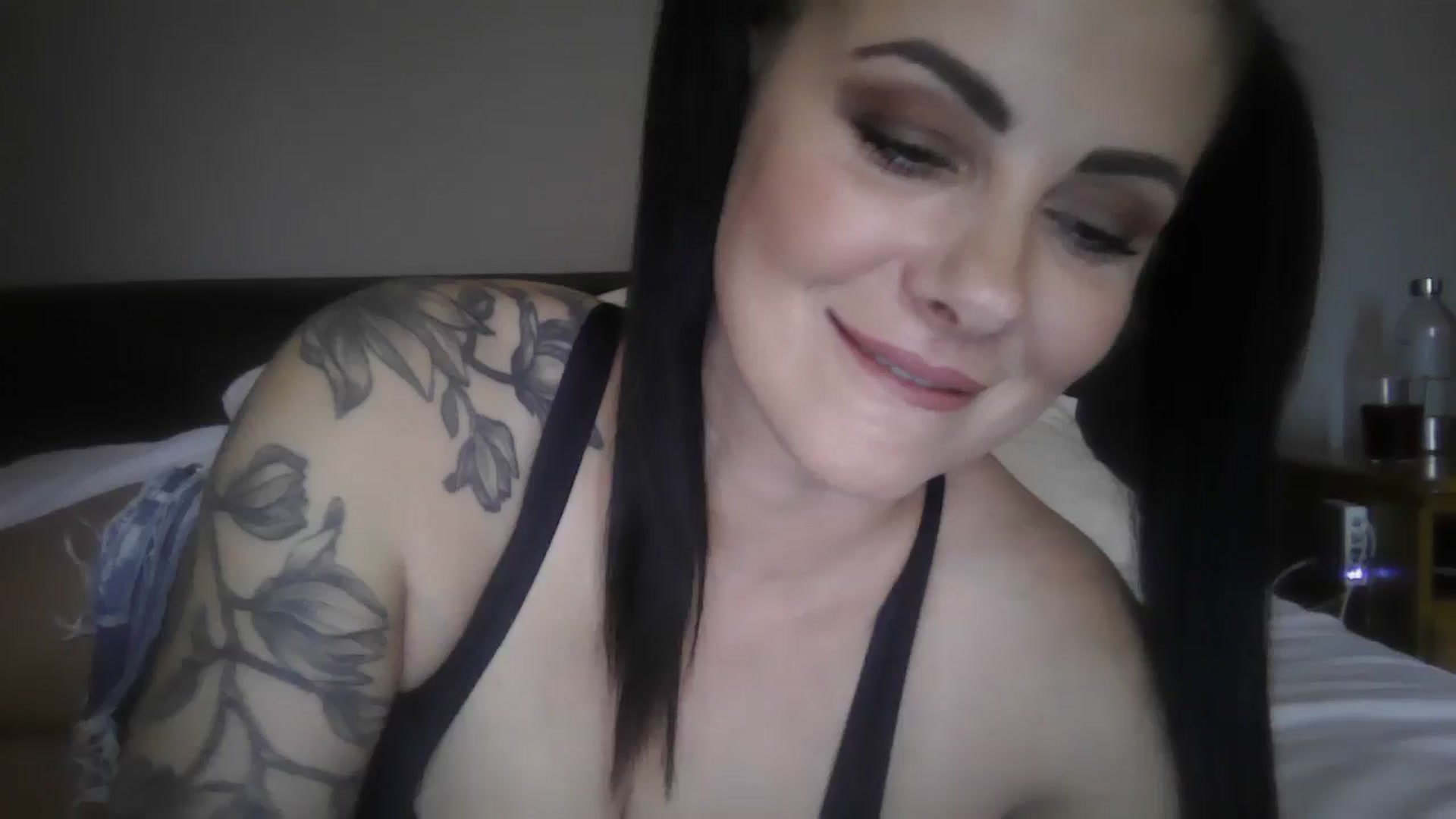 Gallery image thumbnail from FitBaby's myfreecams stream on, 10/25/2024, 13:35 image 15 of 20