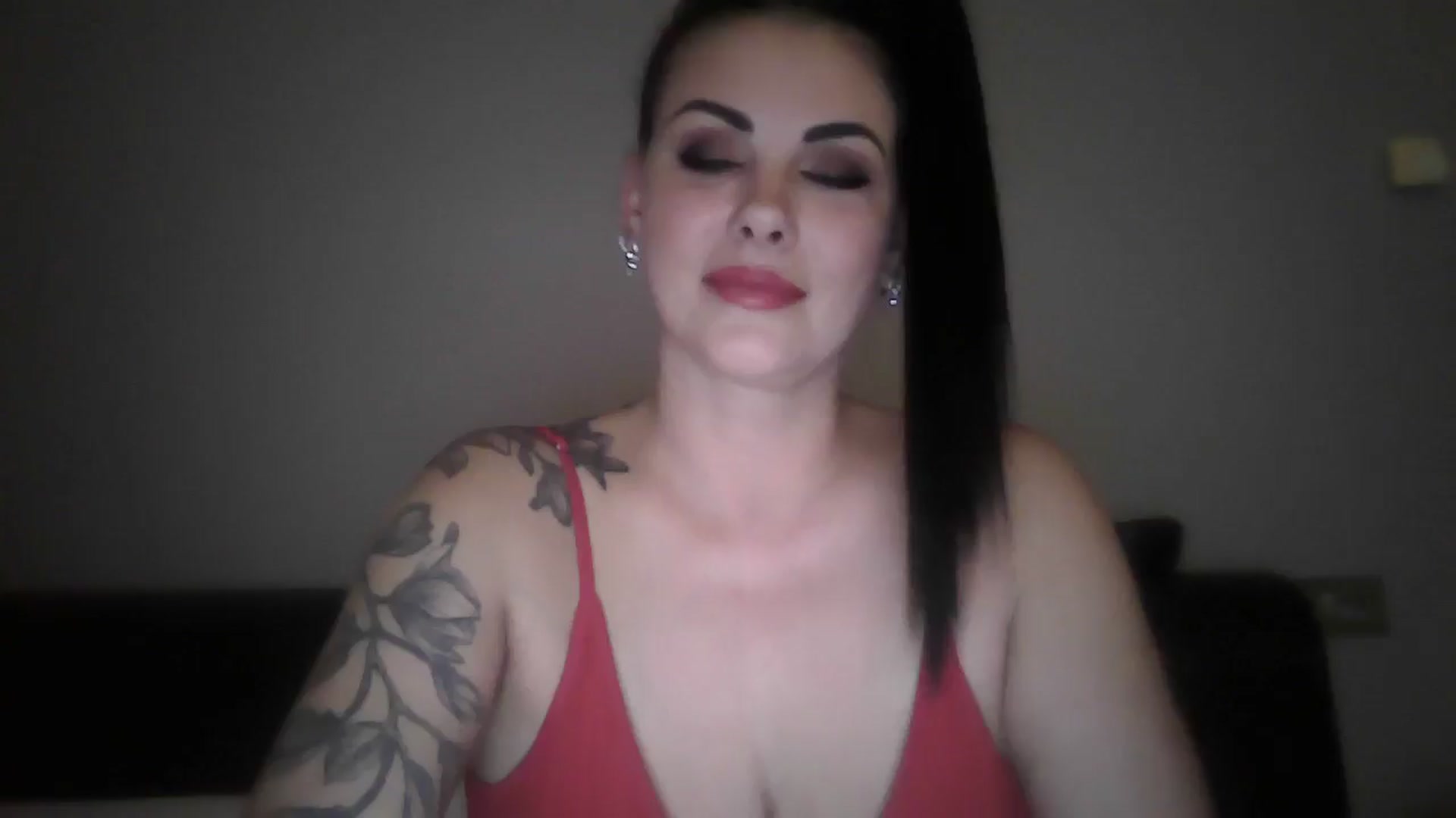 Gallery image thumbnail from FitBaby's myfreecams stream on, 10/30/2024, 15:06 image 17 of 20
