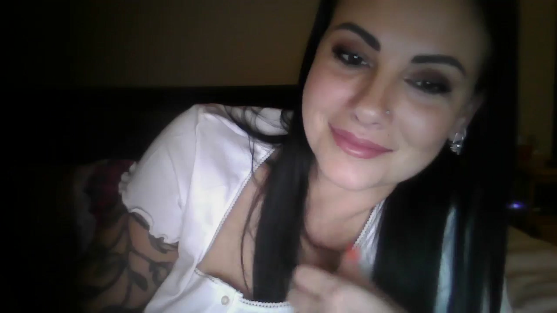 Gallery image thumbnail from FitBaby's myfreecams stream on, 11/08/2024, 14:56 image 13 of 20