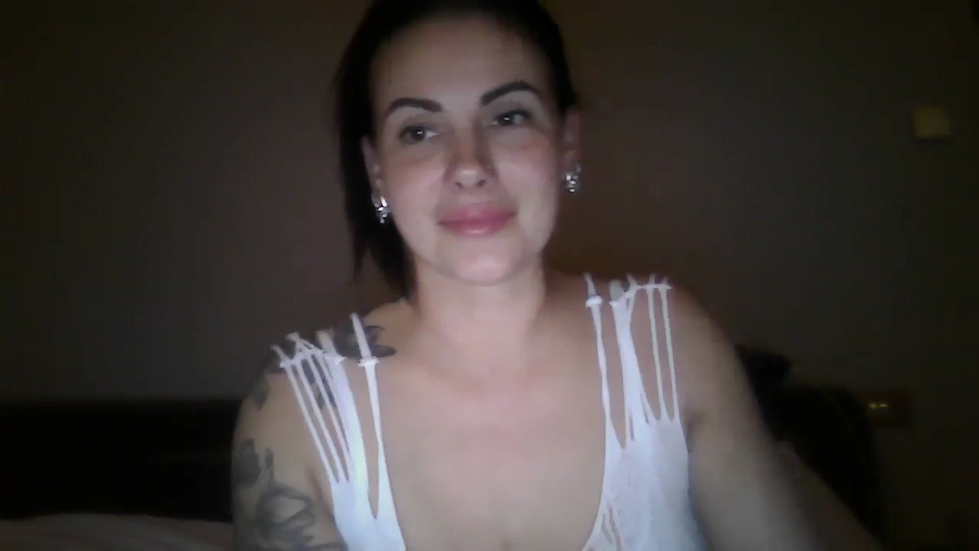 Gallery image thumbnail from FitBaby's myfreecams stream on, 11/15/2024, 16:59 image 13 of 20