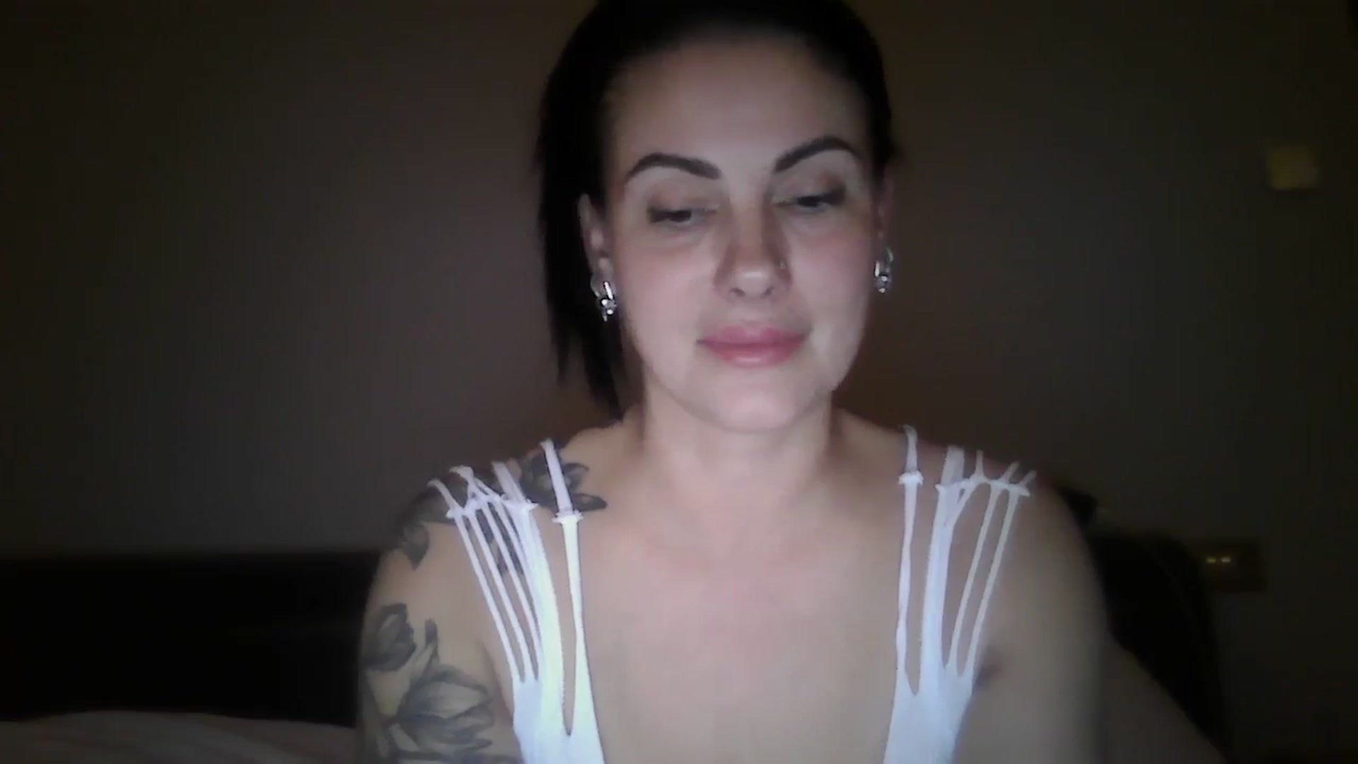 Gallery image thumbnail from FitBaby's myfreecams stream on, 11/15/2024, 16:59 image 16 of 20