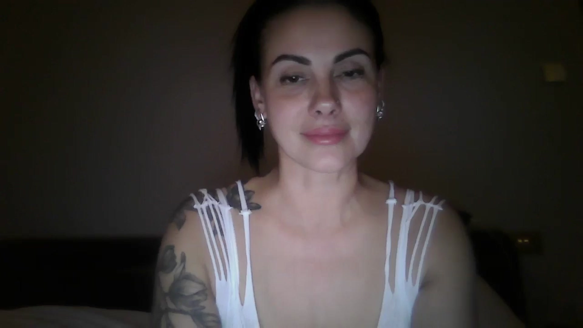 Gallery image thumbnail from FitBaby's myfreecams stream on, 11/15/2024, 16:59 image 9 of 20