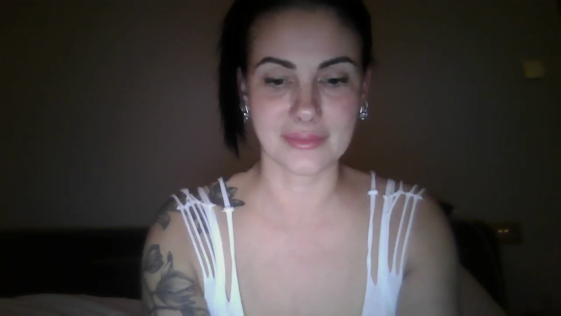 Gallery image thumbnail from FitBaby's myfreecams stream on, 11/15/2024, 16:59 image 14 of 20