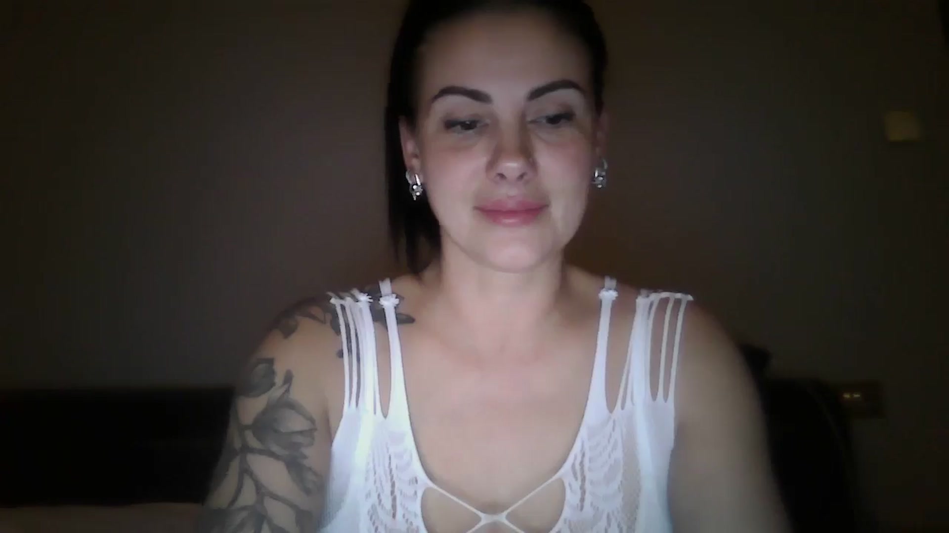 Gallery image thumbnail from FitBaby's myfreecams stream on, 11/15/2024, 17:48 image 6 of 20