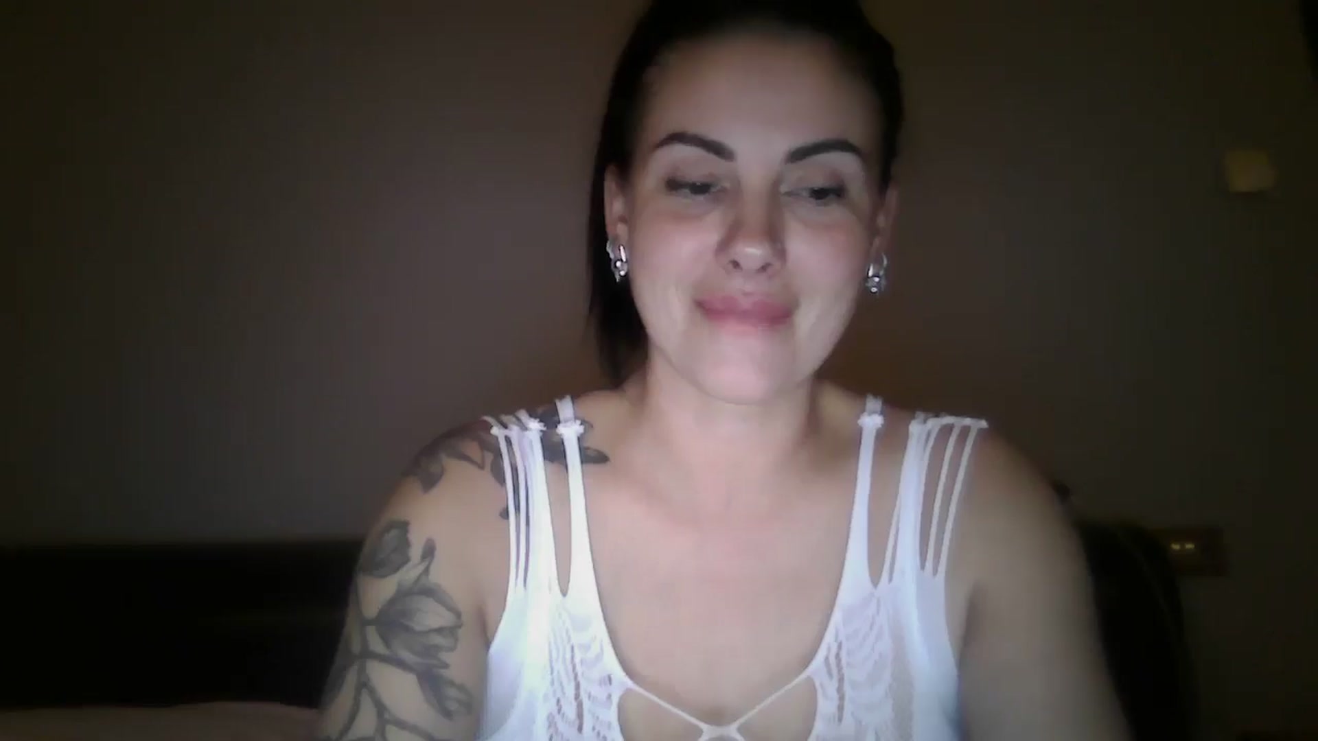 Gallery image thumbnail from FitBaby's myfreecams stream on, 11/15/2024, 17:48 image 11 of 20