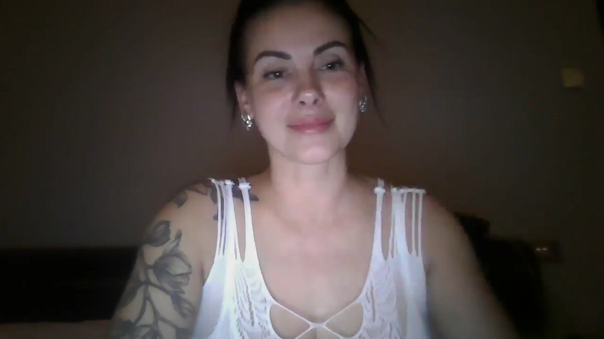 Gallery image thumbnail from FitBaby's myfreecams stream on, 11/15/2024, 17:48 image 18 of 20