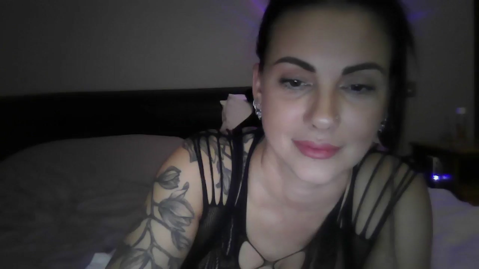 Gallery image thumbnail from FitBaby's myfreecams stream on, 11/16/2024, 16:52 image 12 of 20