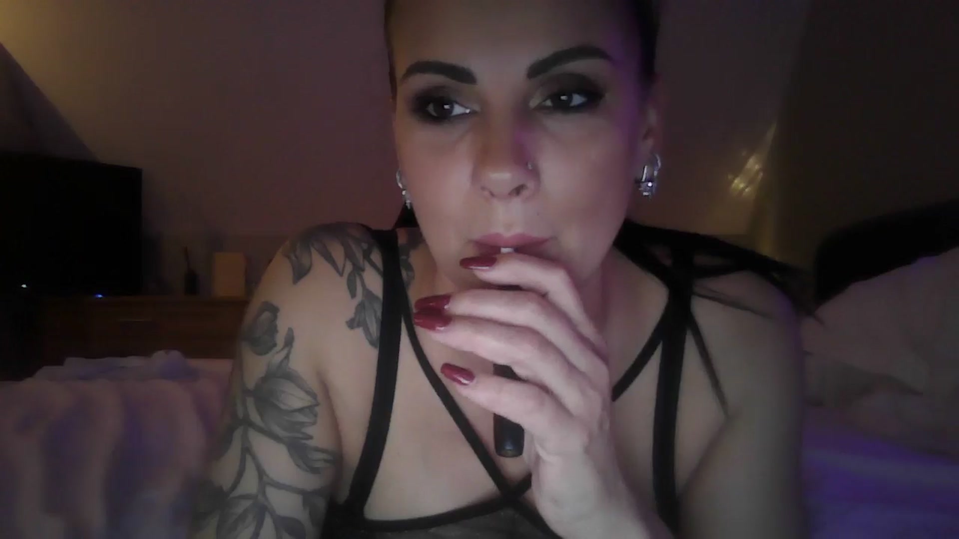 Gallery image thumbnail from FitBaby's myfreecams stream on, 11/18/2024, 14:40 image 2 of 20