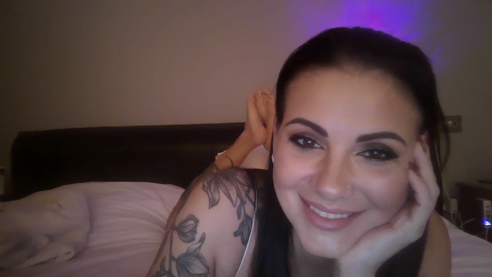 Gallery image thumbnail from FitBaby's myfreecams stream on, 11/20/2024, 15:11 image 12 of 20