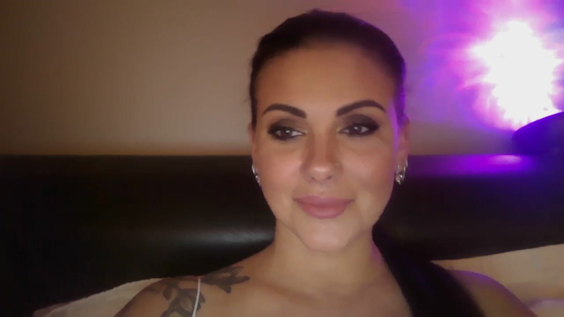 Gallery image thumbnail from FitBaby's myfreecams stream on, 11/20/2024, 15:11 image 8 of 20
