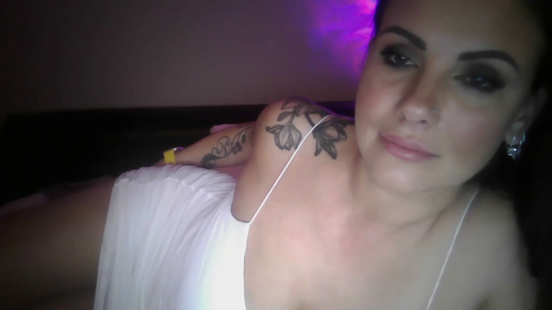 Gallery image thumbnail from FitBaby's myfreecams stream on, 11/20/2024, 16:01 image 19 of 20