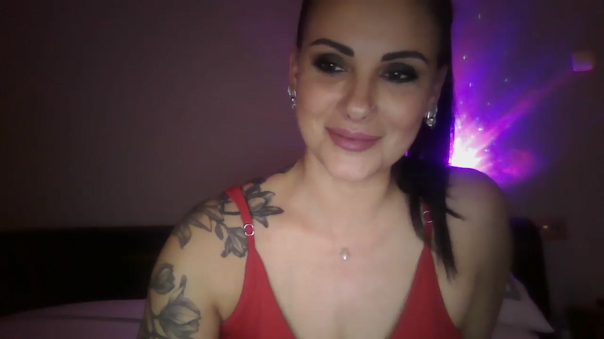 Gallery image thumbnail from FitBaby's myfreecams stream on, 11/27/2024, 14:57 image 7 of 20