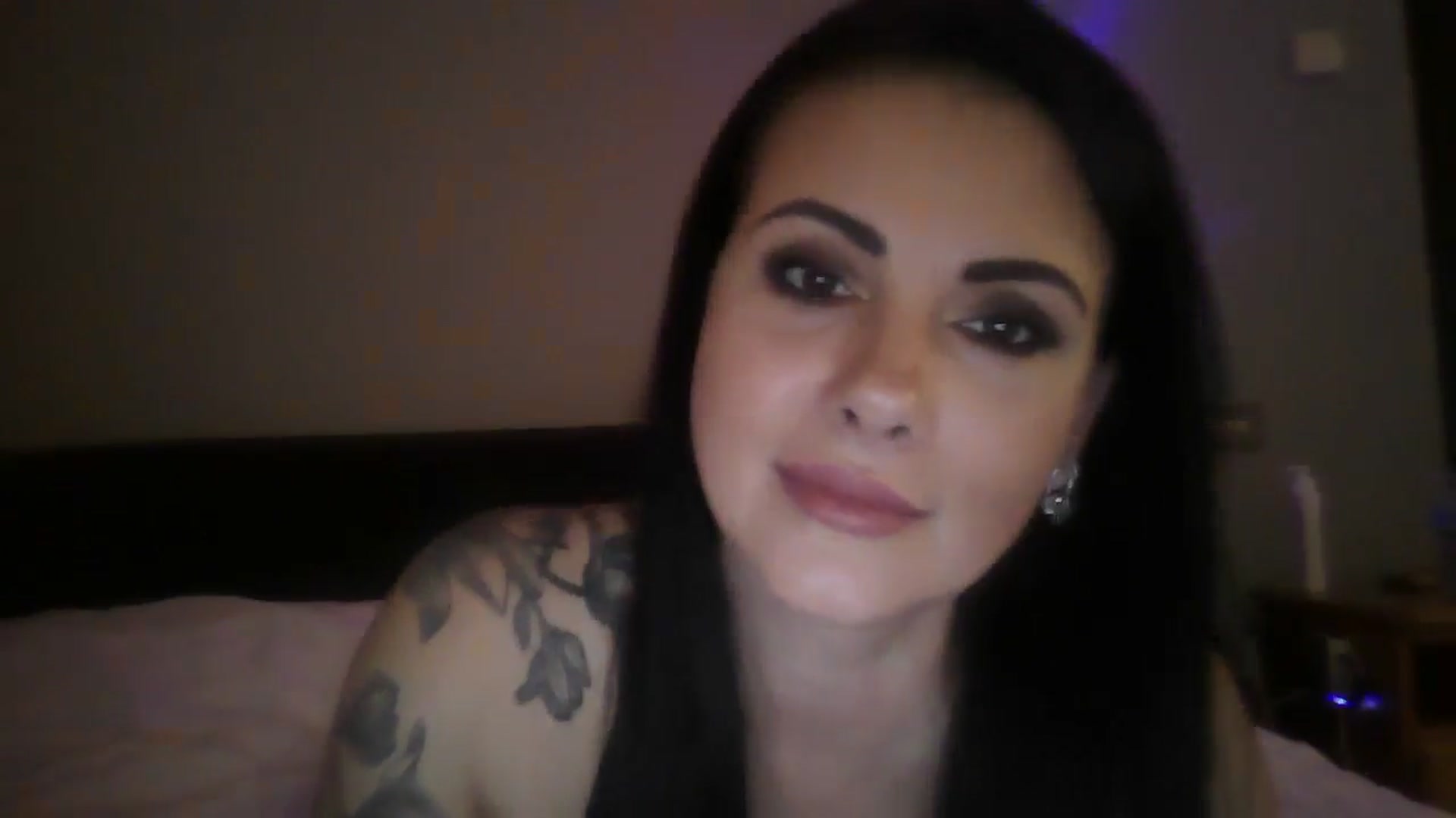Gallery image thumbnail from FitBaby's myfreecams stream on, 11/29/2024, 14:37 image 14 of 20
