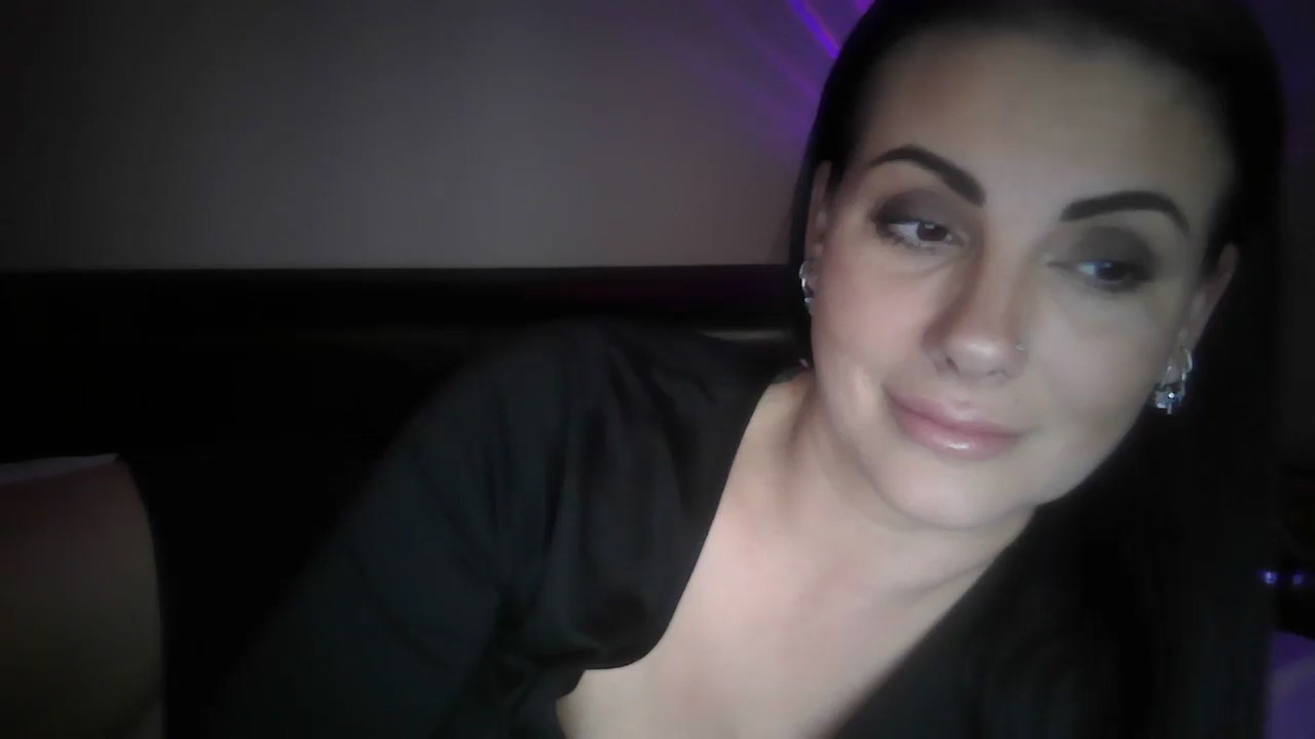 Gallery image thumbnail from FitBaby's myfreecams stream on, 12/03/2024, 16:04 image 3 of 20