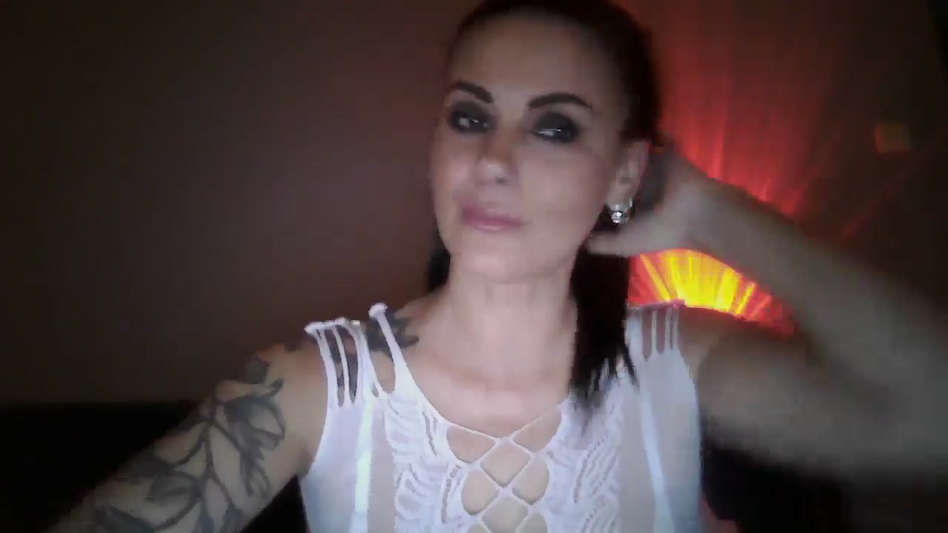 Gallery image thumbnail from FitBaby's myfreecams stream on, 12/04/2024, 16:31 image 9 of 20