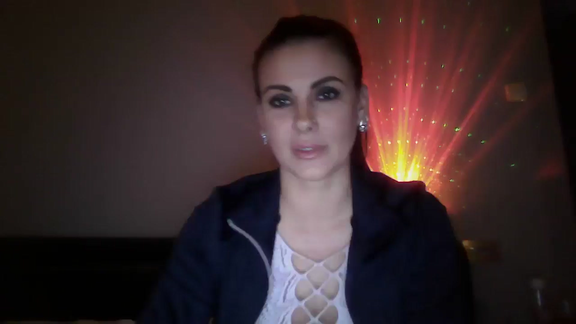 Gallery image thumbnail from FitBaby's myfreecams stream on, 12/04/2024, 16:31 image 13 of 20