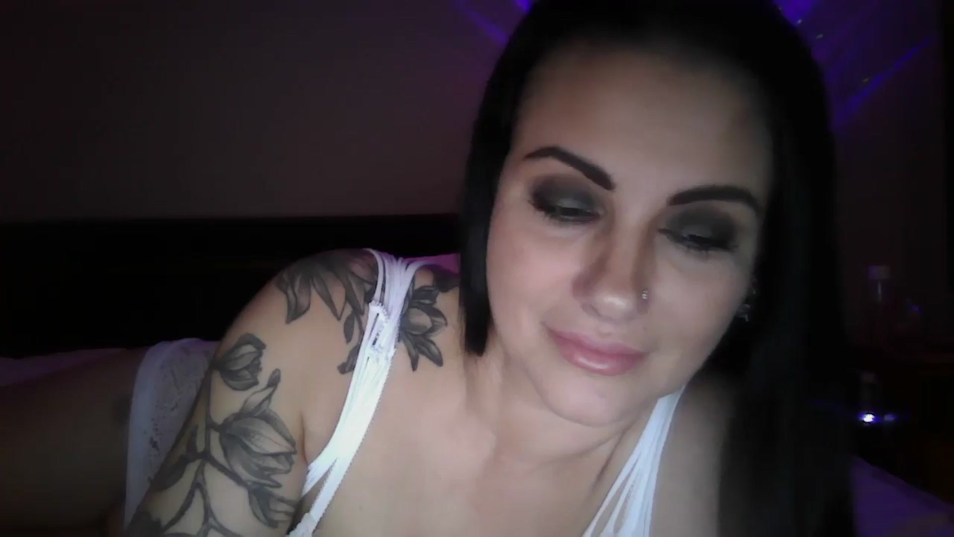 Gallery image thumbnail from FitBaby's myfreecams stream on, 12/04/2024, 17:25 image 18 of 20
