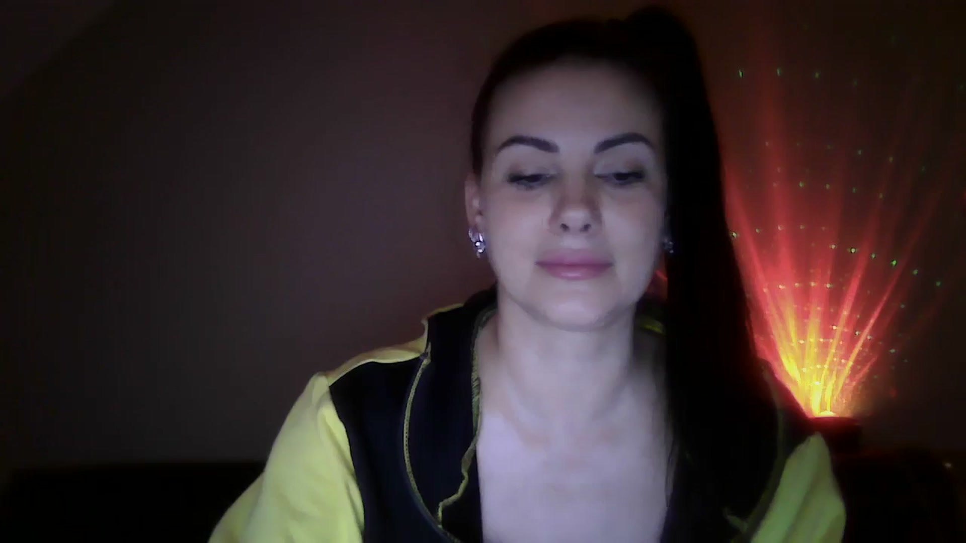 Gallery image thumbnail from FitBaby's myfreecams stream on, 12/10/2024, 16:57 image 12 of 20