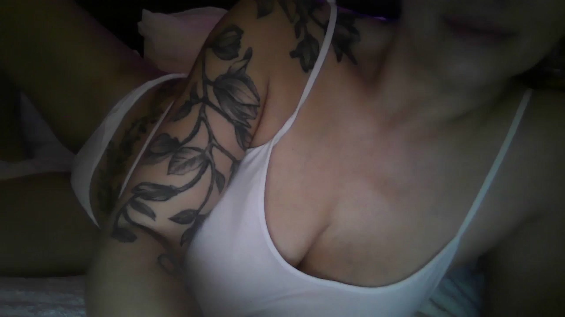 Gallery image thumbnail from FitBaby's myfreecams stream on, 12/11/2024, 15:41 image 17 of 20
