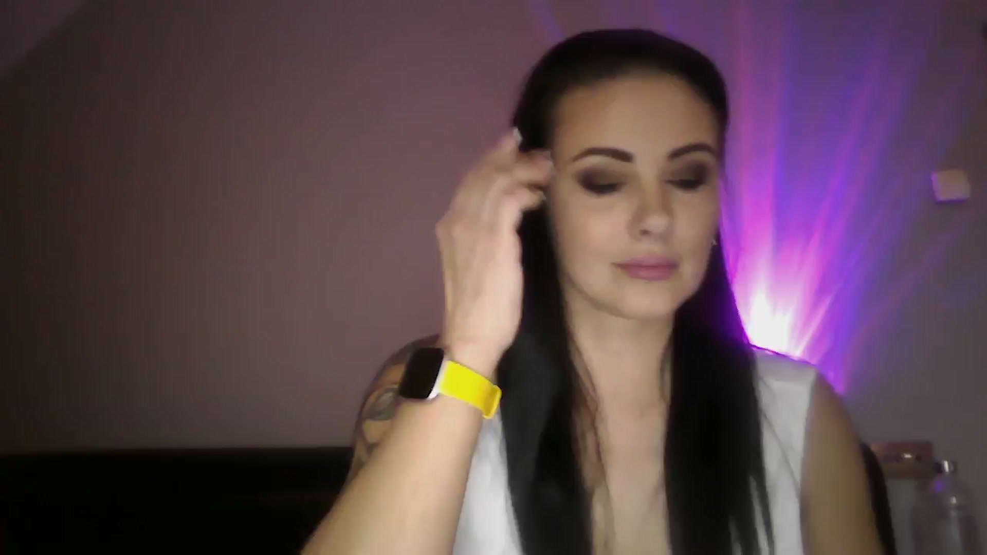Gallery image thumbnail from FitBaby's myfreecams stream on, 12/18/2024, 15:07 image 1 of 20