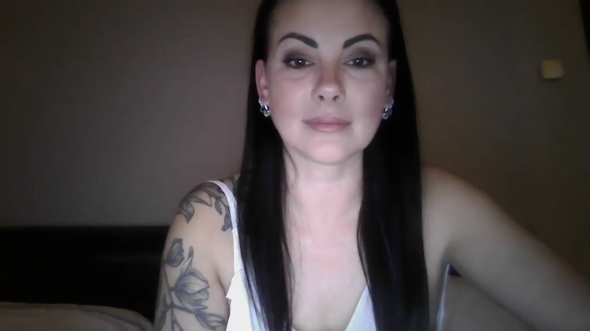 Gallery image thumbnail from FitBaby's myfreecams stream on, 01/23/2025, 16:43 image 14 of 20