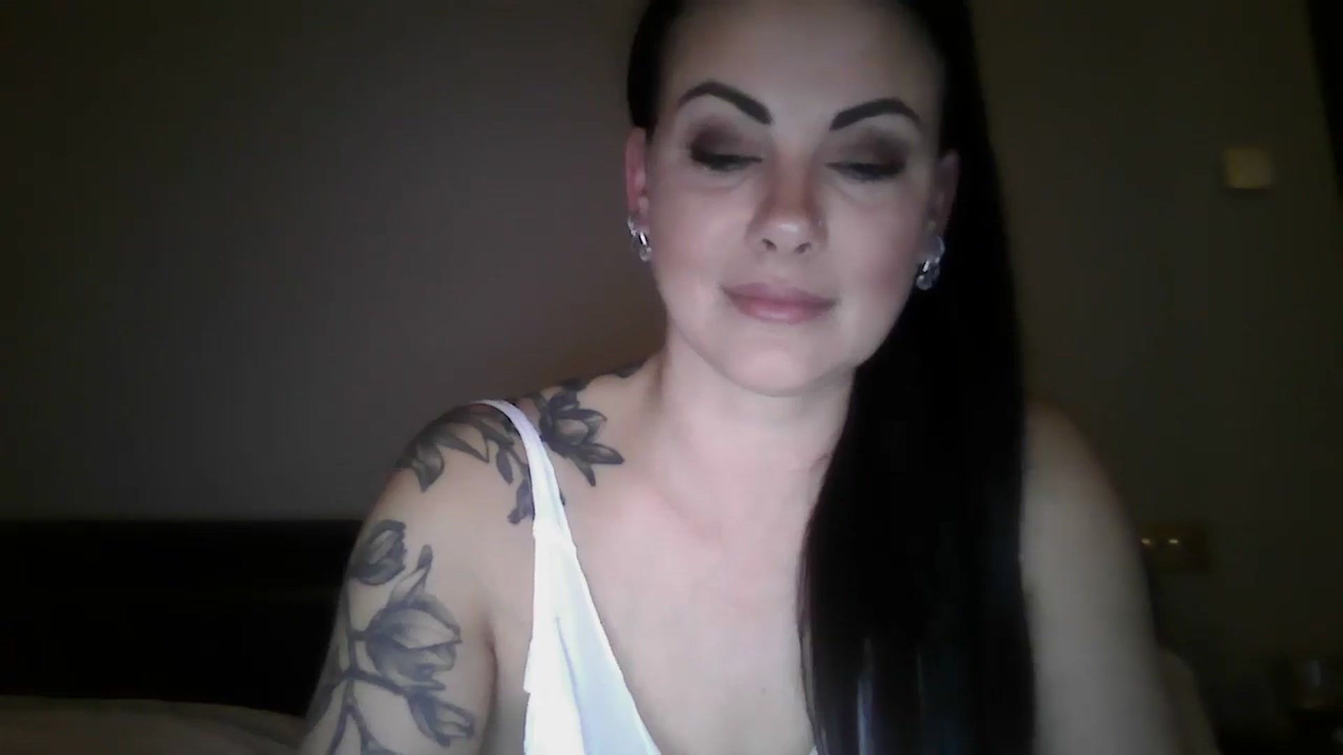 Gallery image thumbnail from FitBaby's myfreecams stream on, 01/23/2025, 16:43 image 16 of 20