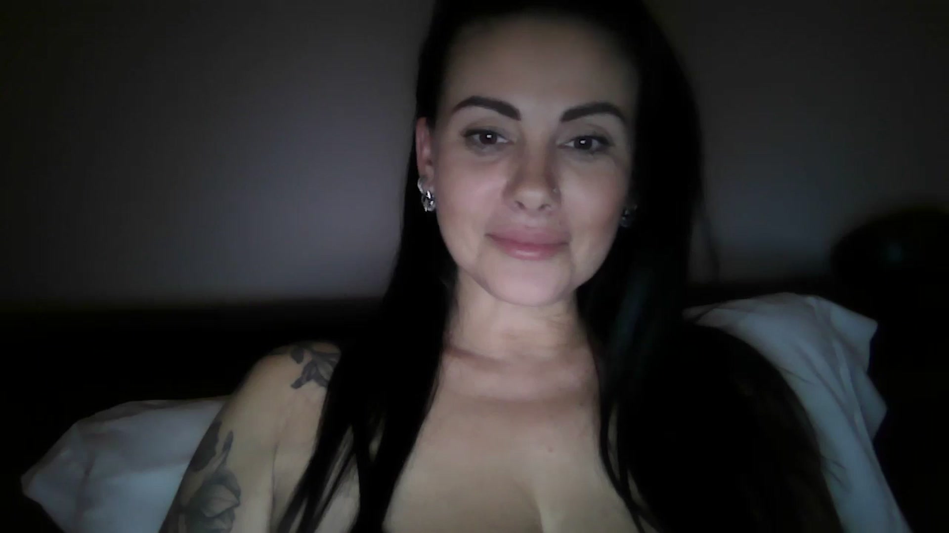 Gallery image thumbnail from FitBaby's myfreecams stream on, 01/24/2025, 16:50 image 16 of 20