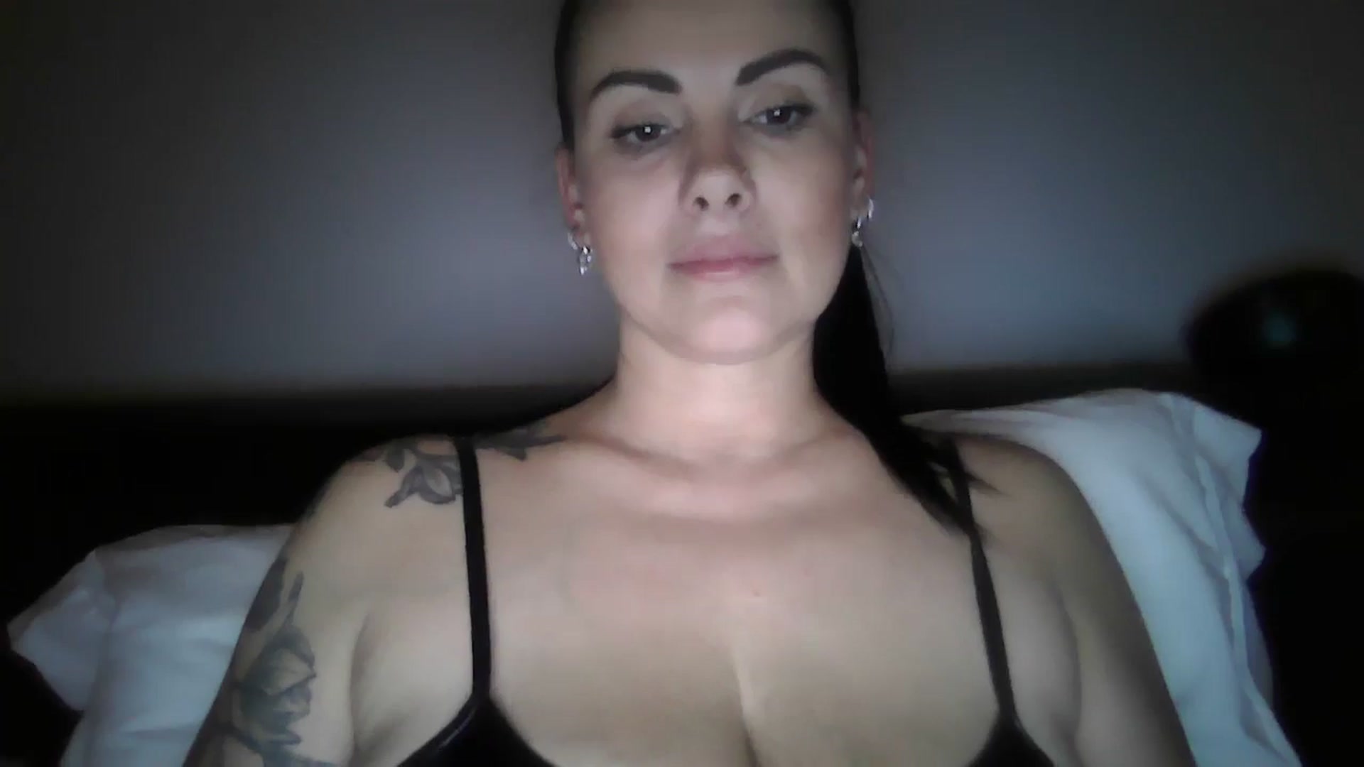 Gallery image thumbnail from FitBaby's myfreecams stream on, 01/24/2025, 16:50 image 9 of 20