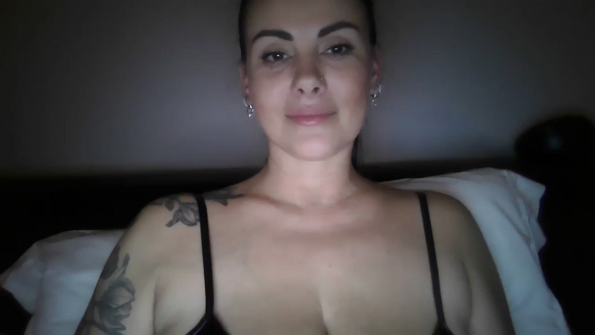 Gallery image thumbnail from FitBaby's myfreecams stream on, 01/24/2025, 16:50 image 11 of 20
