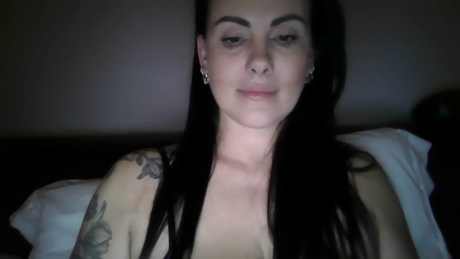 Gallery image thumbnail from FitBaby's myfreecams stream on, 01/24/2025, 16:50 image 18 of 20