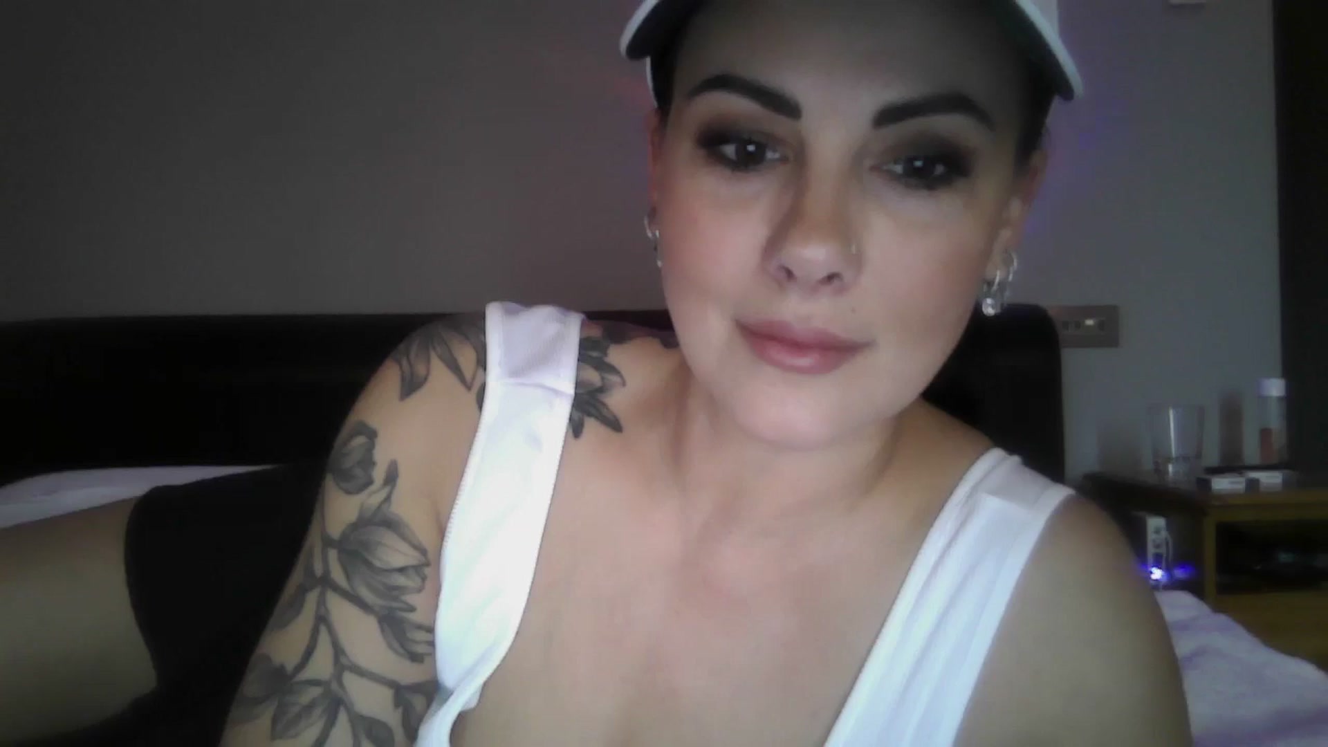 Gallery image thumbnail from FitBaby's myfreecams stream on, 01/31/2025, 15:26 image 1 of 20