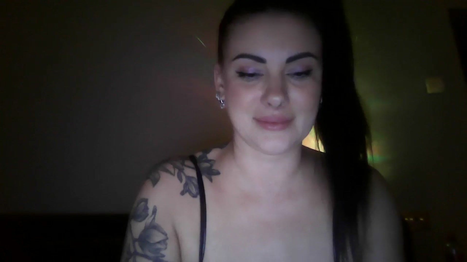 Gallery image thumbnail from FitBaby's myfreecams stream on, 02/11/2025, 17:39 image 10 of 20