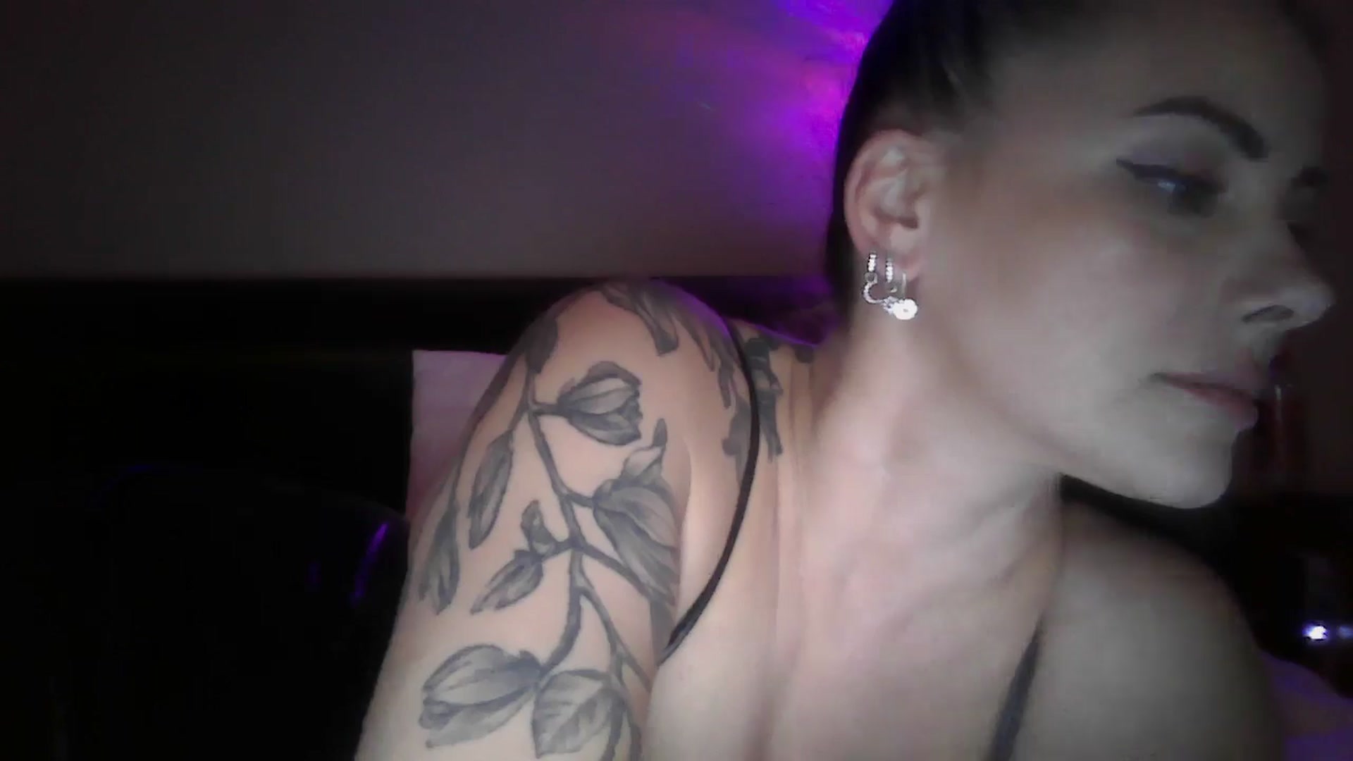 Gallery image thumbnail from FitBaby's myfreecams stream on, 02/11/2025, 17:57 image 6 of 20