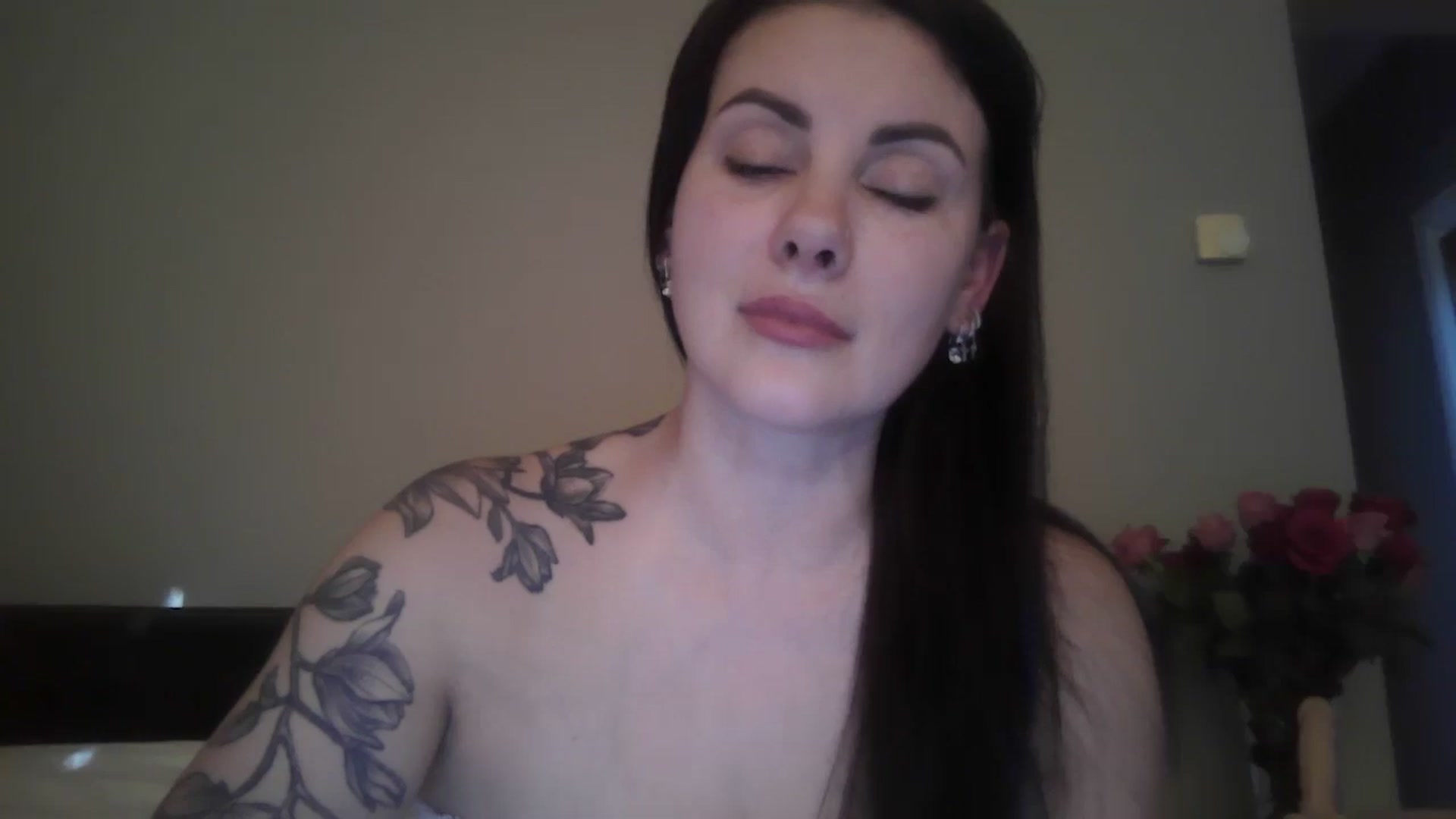 Gallery image thumbnail from FitBaby's myfreecams stream on, 02/24/2025, 17:36 image 5 of 20