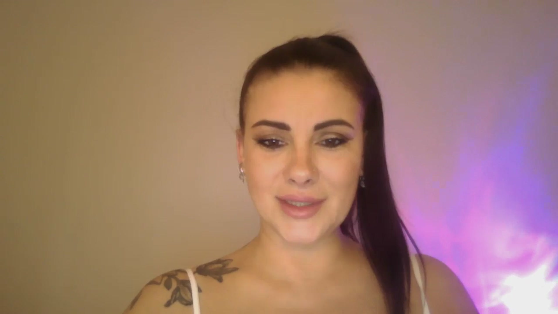 Gallery image thumbnail from FitBaby's myfreecams stream on, 02/25/2025, 15:26 image 5 of 20