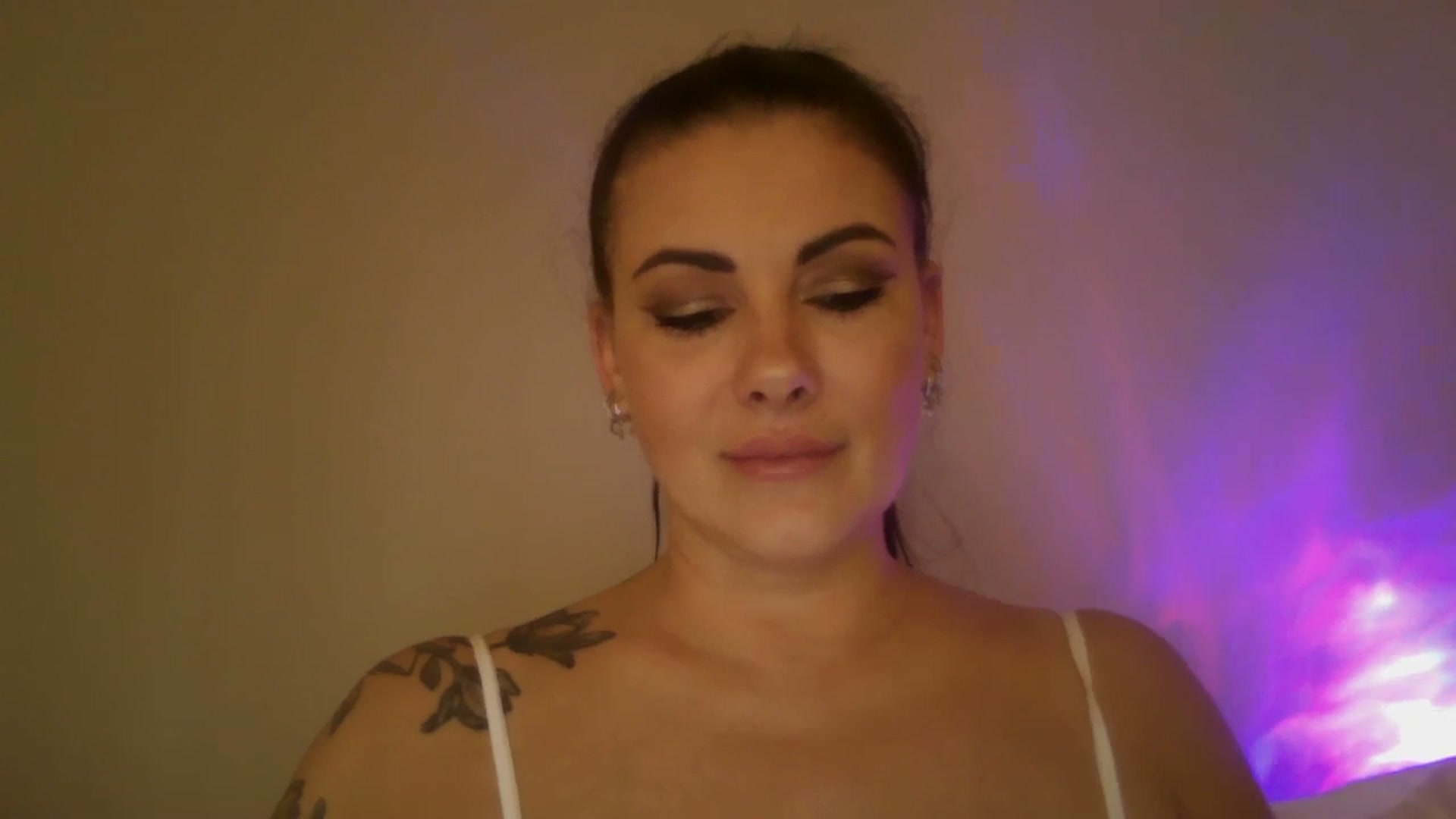 Gallery image thumbnail from FitBaby's myfreecams stream on, 02/25/2025, 15:26 image 20 of 20