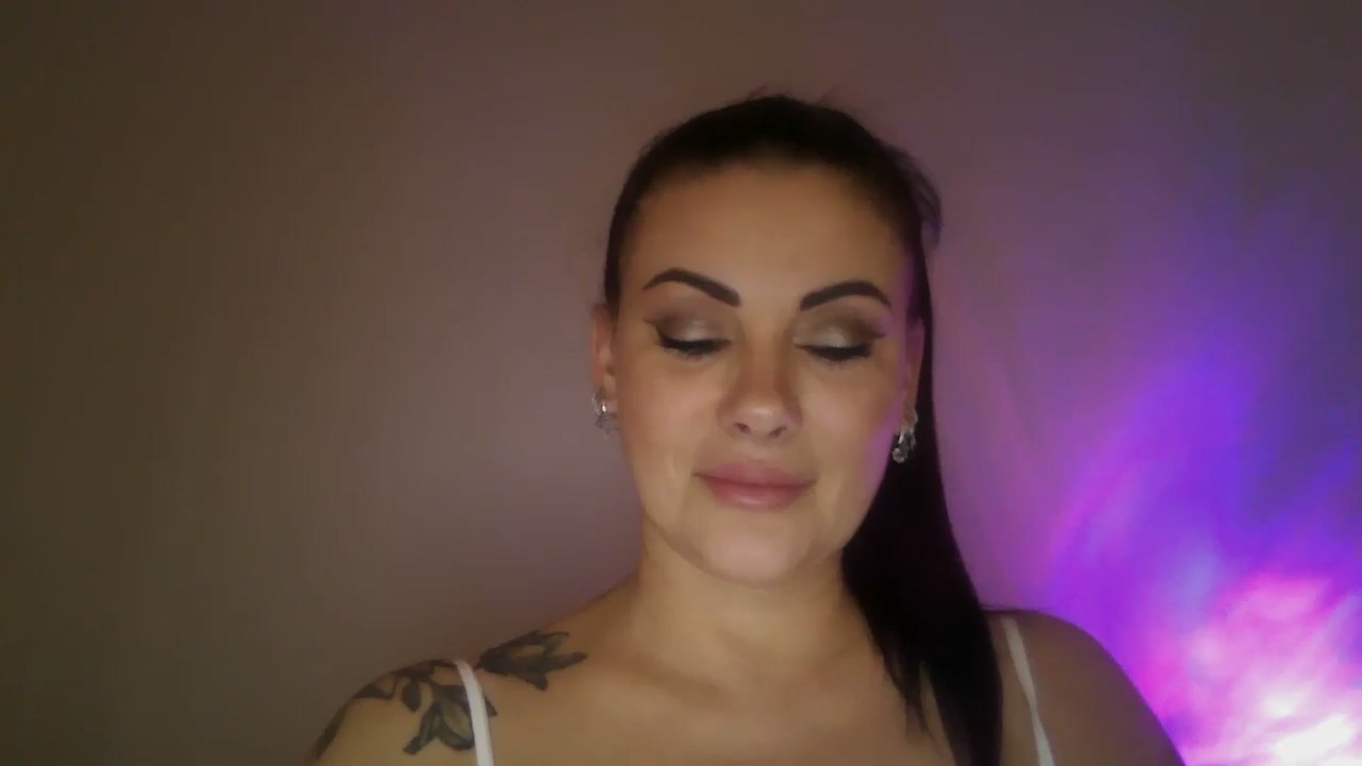 Gallery image thumbnail from FitBaby's myfreecams stream on, 02/25/2025, 15:26 image 7 of 20