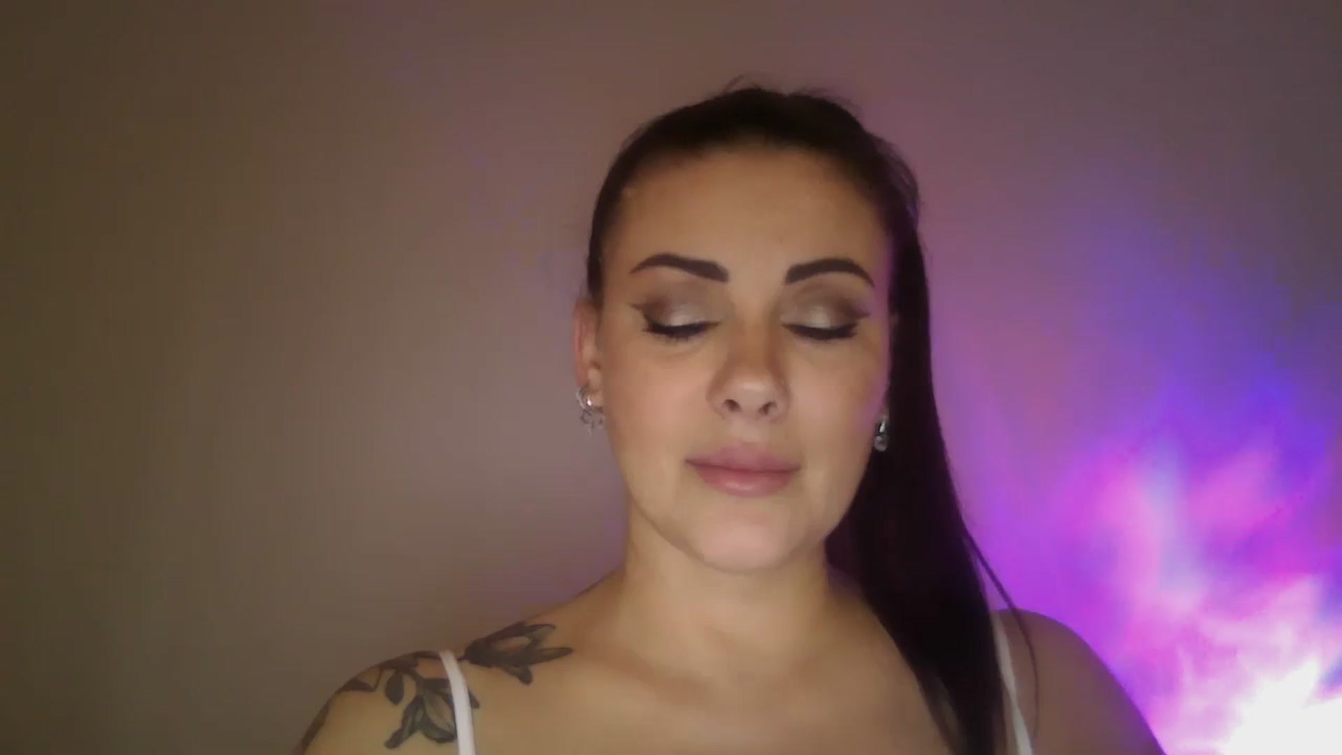 Gallery image thumbnail from FitBaby's myfreecams stream on, 02/25/2025, 15:26 image 6 of 20
