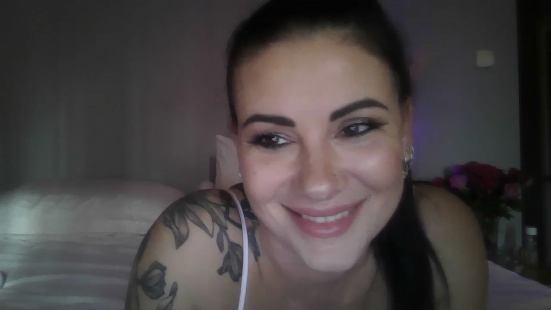 Gallery image thumbnail from FitBaby's myfreecams stream on, 02/25/2025, 16:06 image 17 of 20