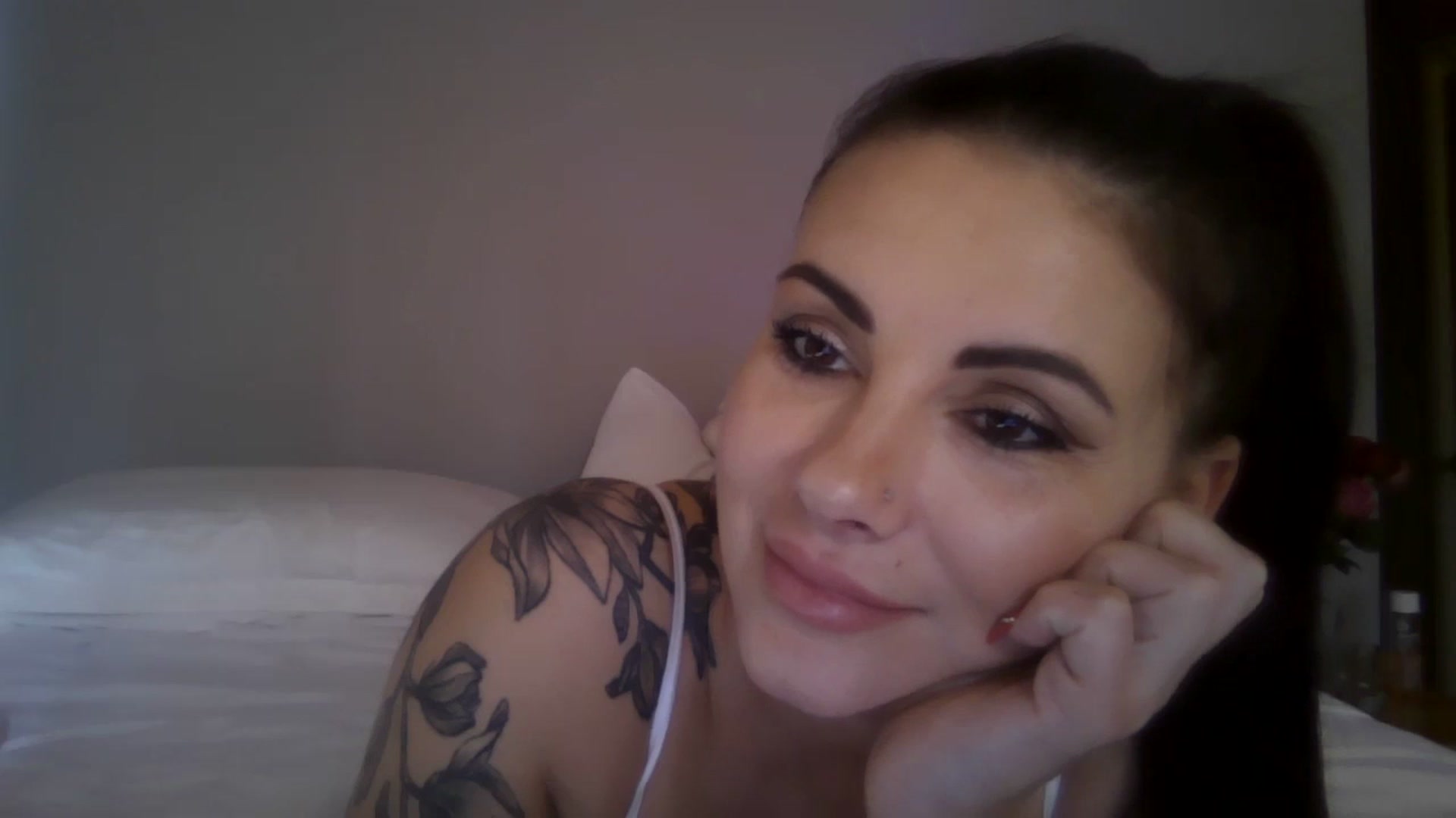 Gallery image thumbnail from FitBaby's myfreecams stream on, 02/25/2025, 16:06 image 9 of 20