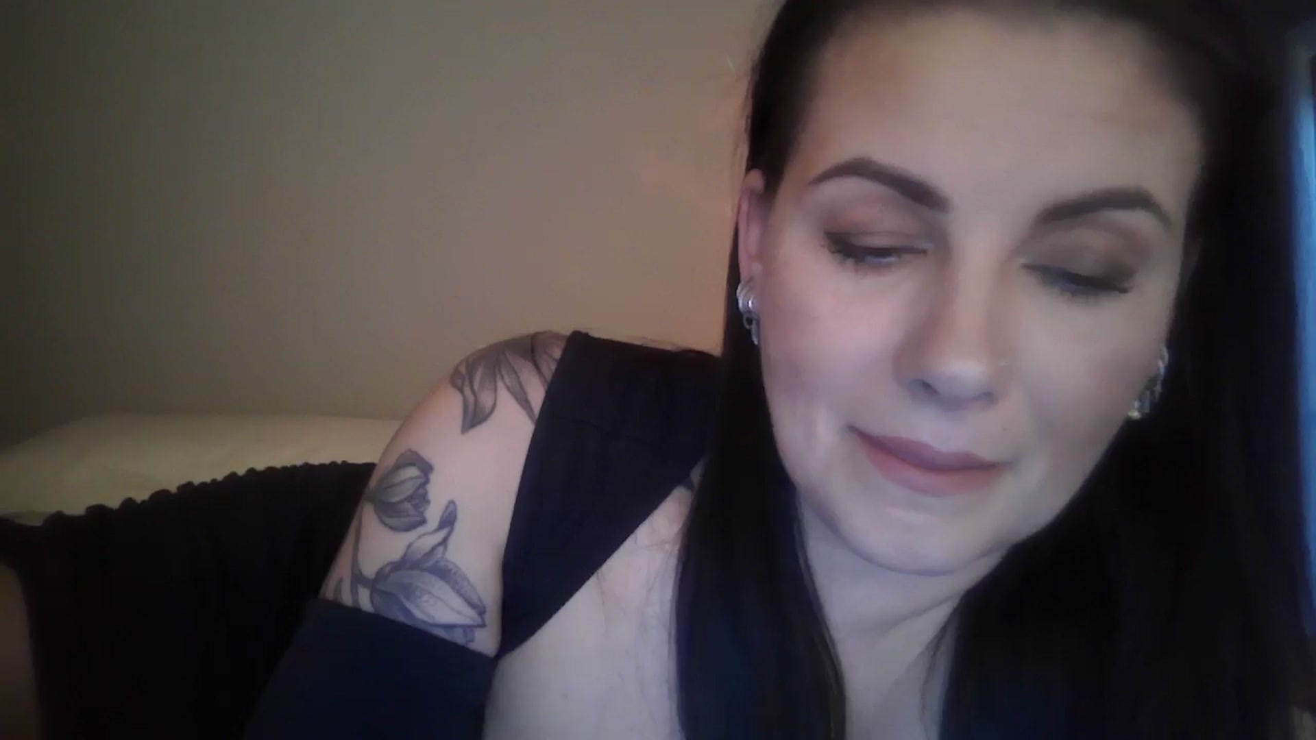 Gallery image thumbnail from FitBaby's myfreecams stream on, 02/26/2025, 16:58 image 14 of 20