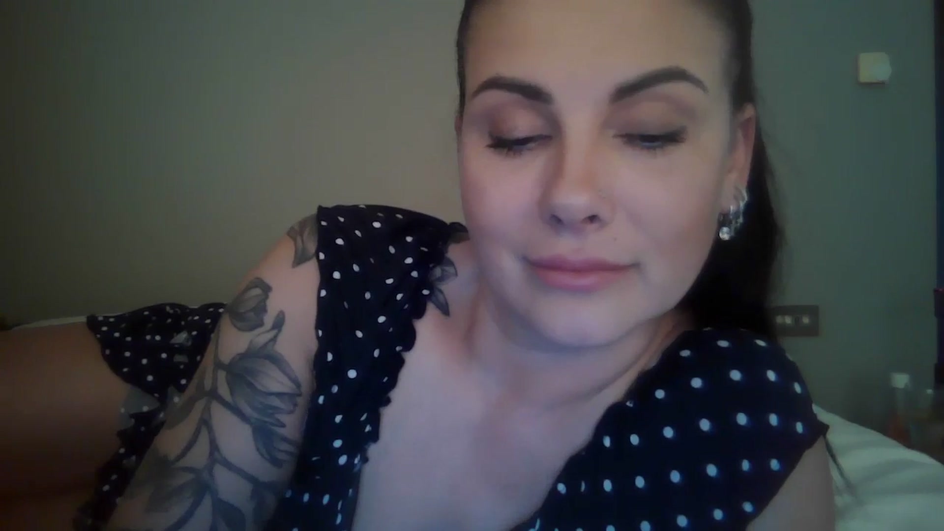 Gallery image thumbnail from FitBaby's myfreecams stream on, 02/28/2025, 16:45 image 7 of 20