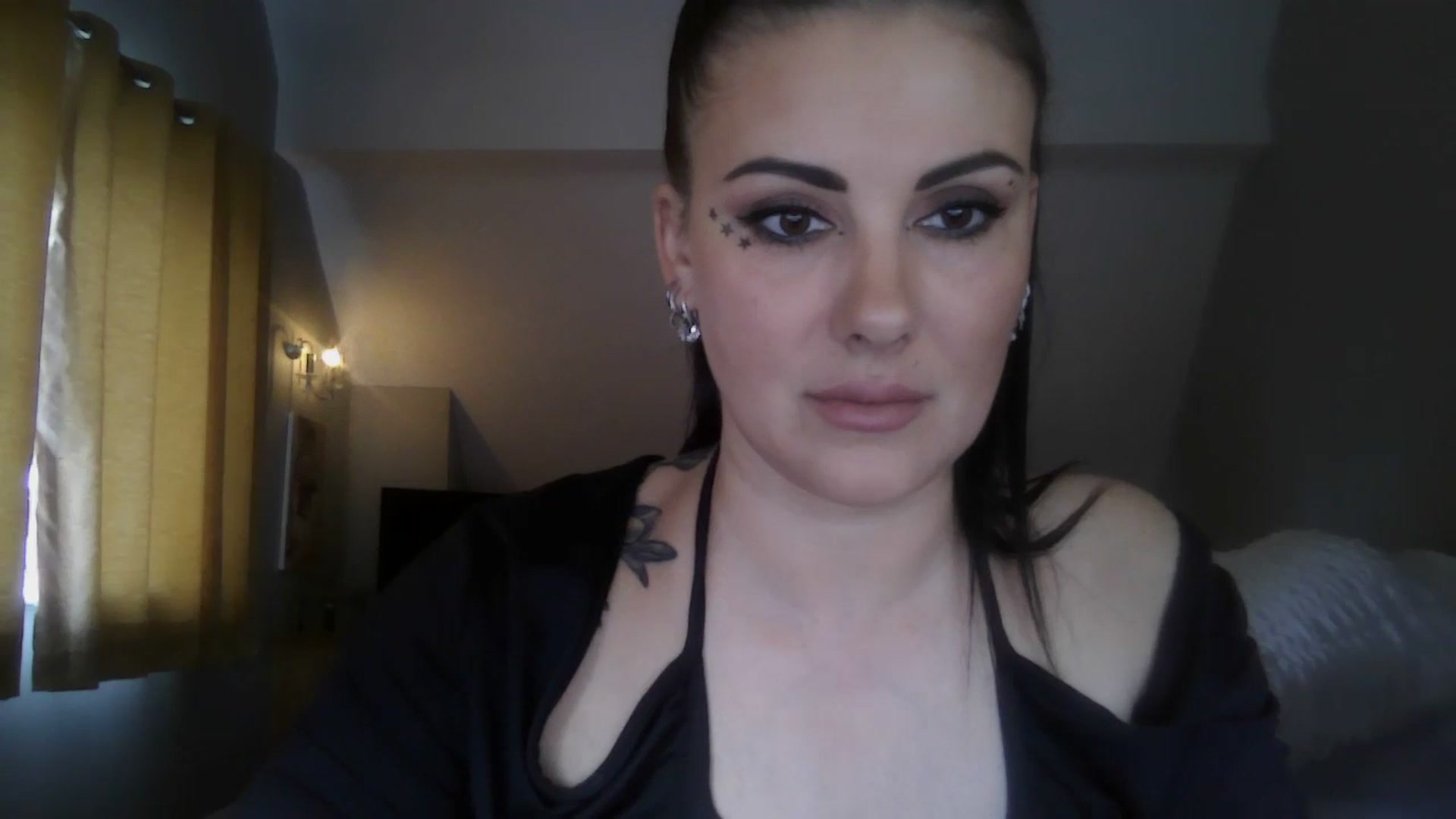 Gallery image thumbnail from FitBaby's myfreecams stream on, 03/12/2025, 15:15 image 6 of 20