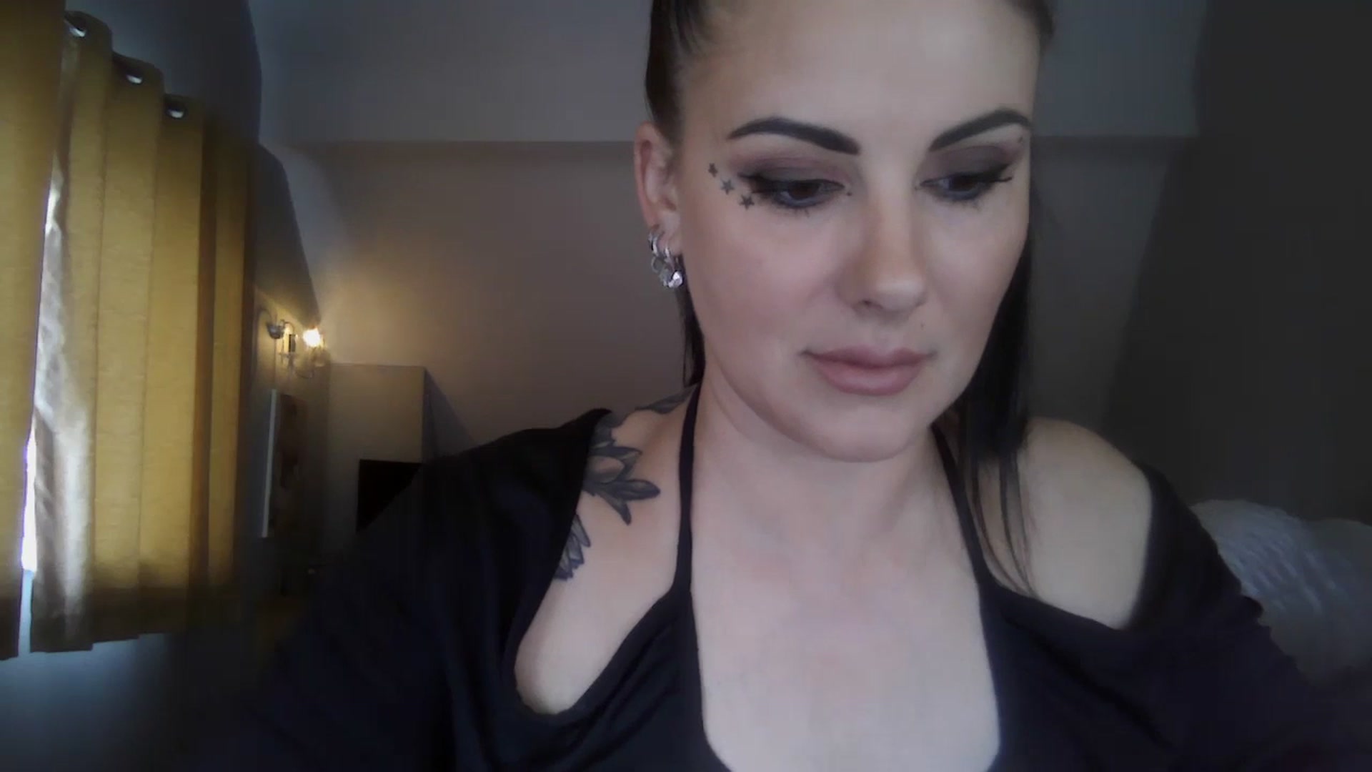 Gallery image thumbnail from FitBaby's myfreecams stream on, 03/12/2025, 15:15 image 3 of 20