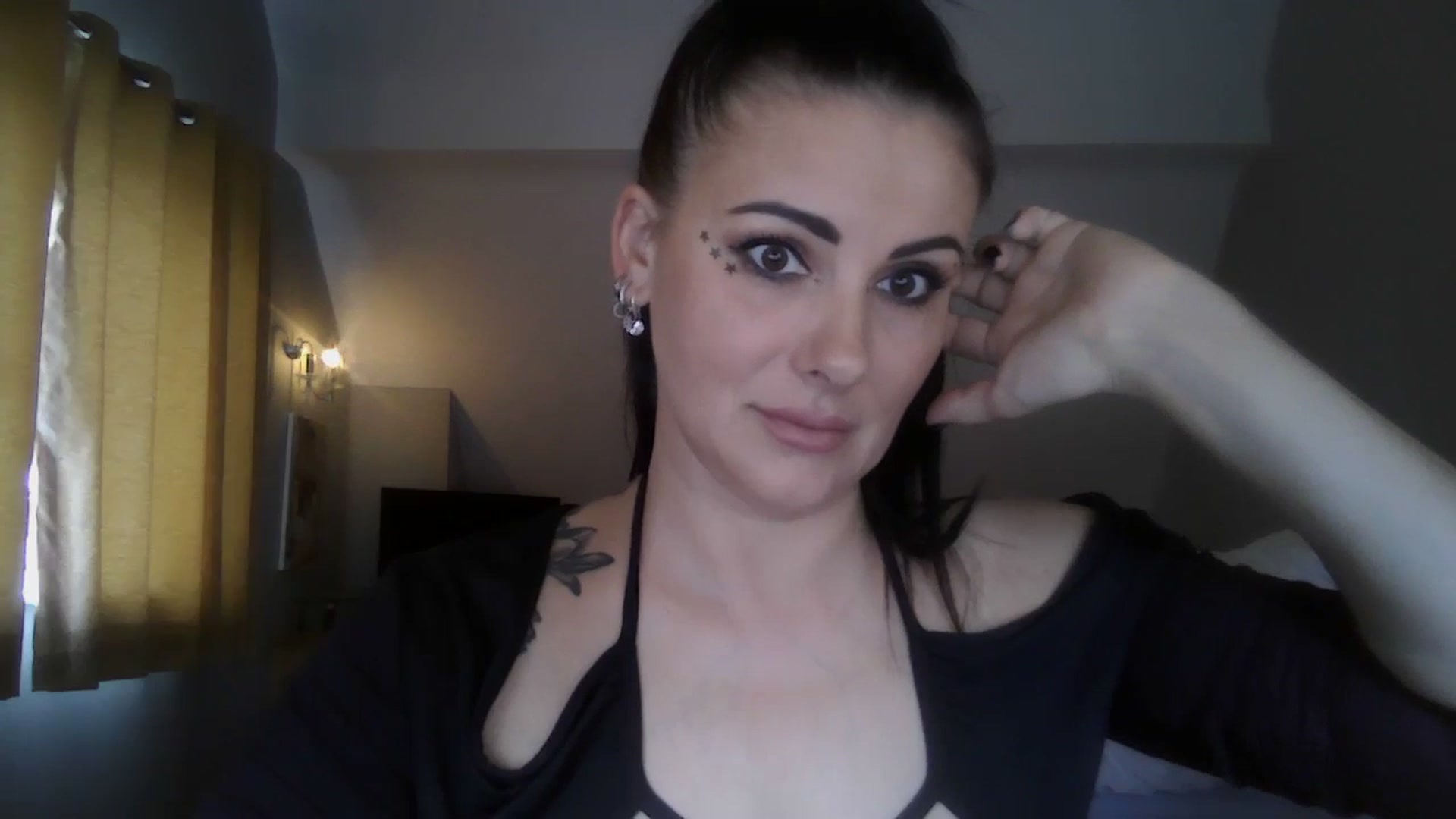 Gallery image thumbnail from FitBaby's myfreecams stream on, 03/12/2025, 15:15 image 5 of 20