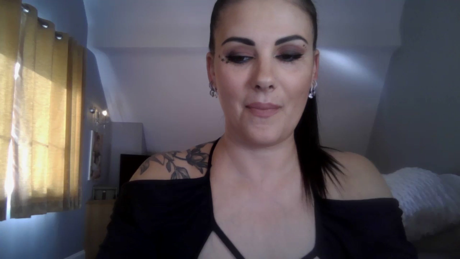 Gallery image thumbnail from FitBaby's myfreecams stream on, 03/12/2025, 15:15 image 18 of 20