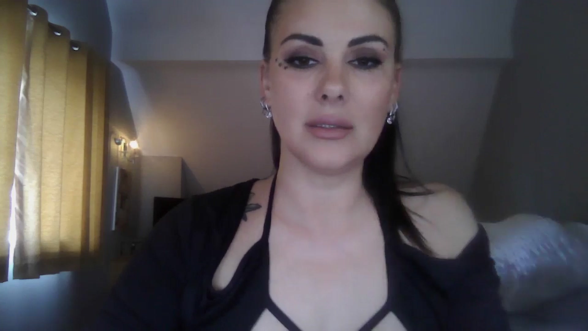 Gallery image thumbnail from FitBaby's myfreecams stream on, 03/12/2025, 15:15 image 13 of 20