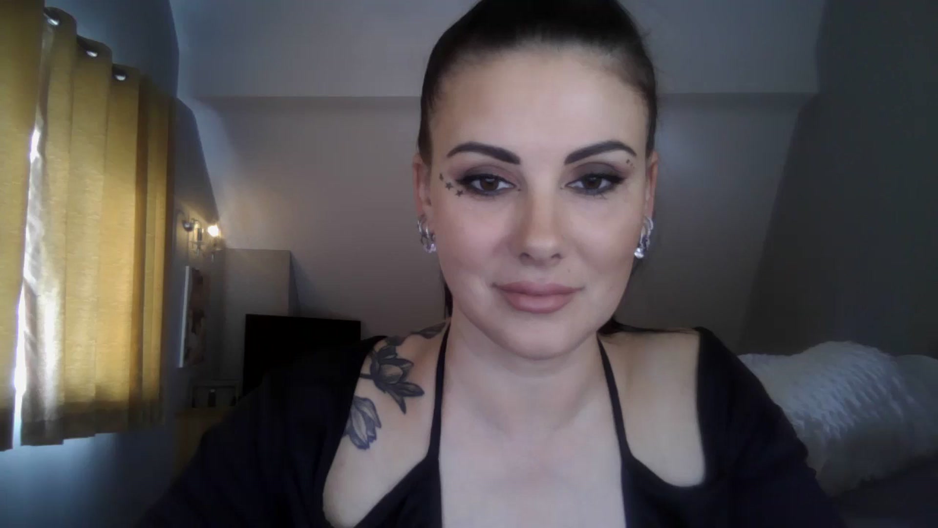 Gallery image thumbnail from FitBaby's myfreecams stream on, 03/12/2025, 15:15 image 1 of 20