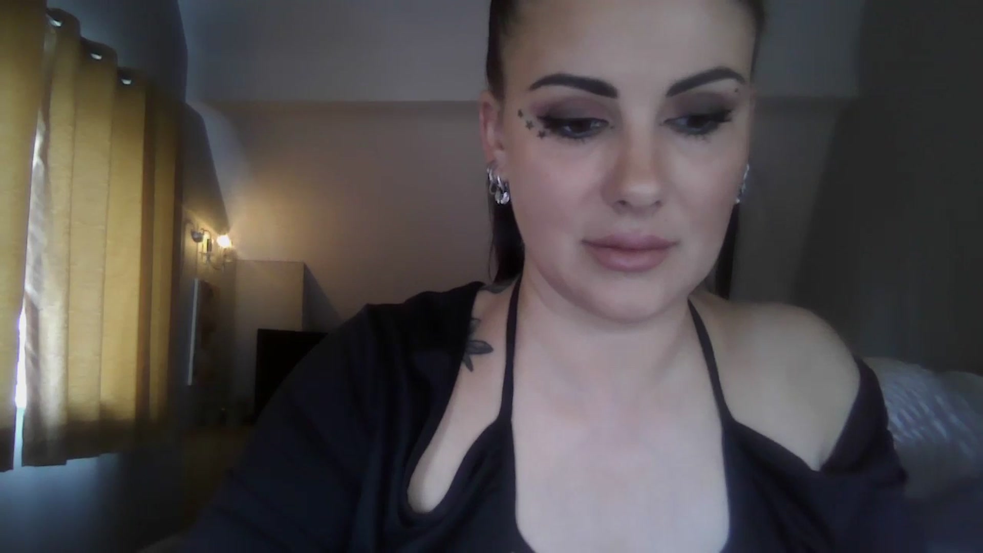 Gallery image thumbnail from FitBaby's myfreecams stream on, 03/12/2025, 15:15 image 10 of 20