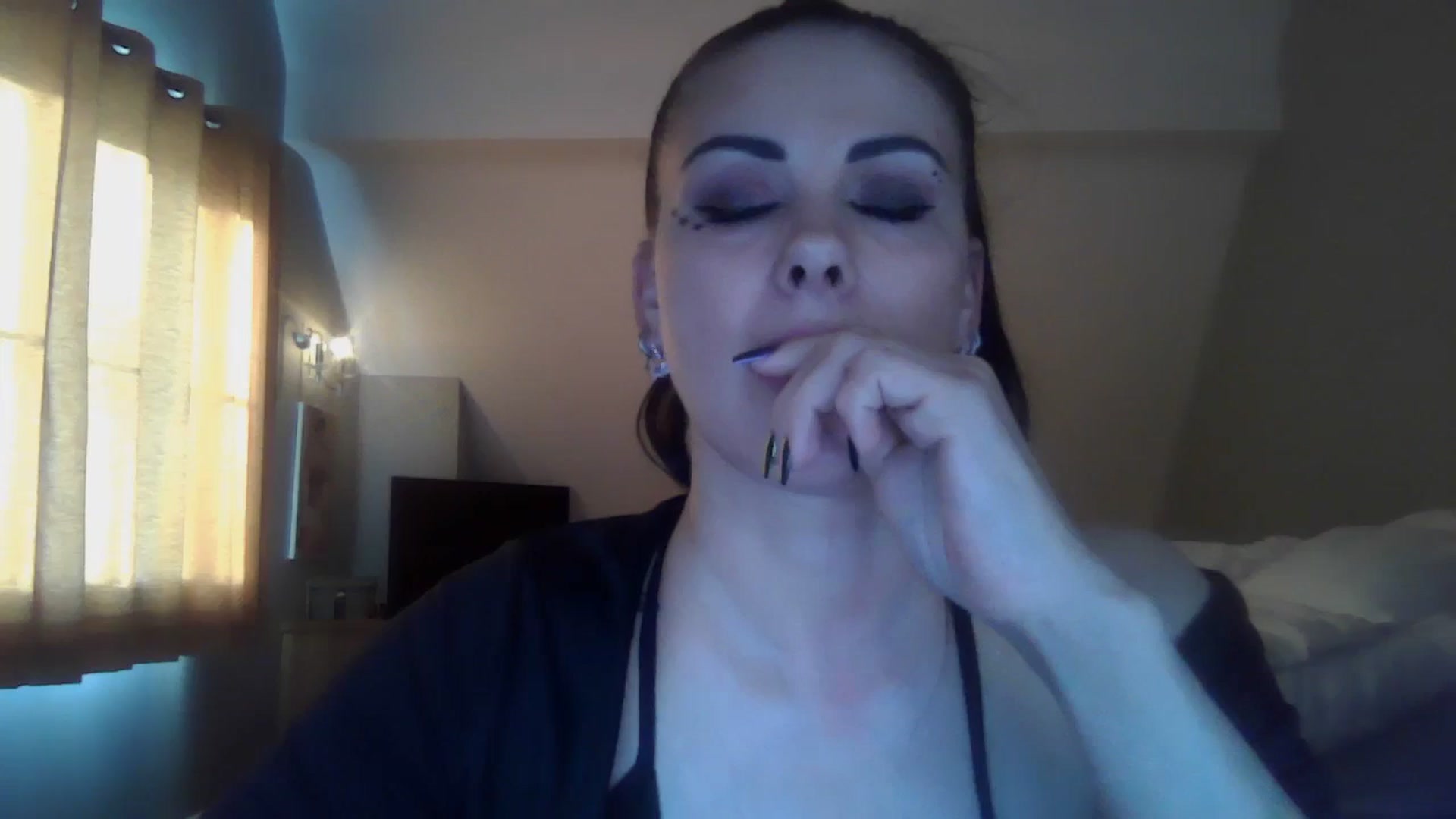 Gallery image thumbnail from FitBaby's myfreecams stream on, 03/12/2025, 18:07 image 11 of 20